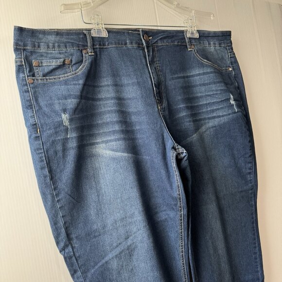 NEW Avenue Women’s Ankle Jeans Blue Plus Sz 26 High Rise Floral Embroidered - Picture 13 of 13